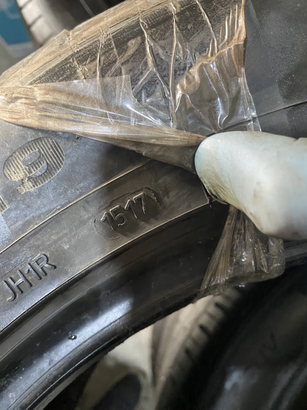 235/55 R19 Dunlop Sport Maxx комплект шин летних.