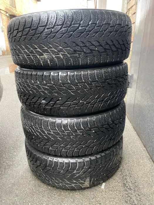 225/55 R16 Nexen Winguard Sport пара шин зимних.